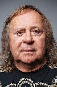 Romuald Lipko as Himself in Budka Suflera: Video Collection 