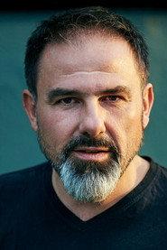 Carlos Lobo as Salvador in Ein Sommer in Andalusien 2020
