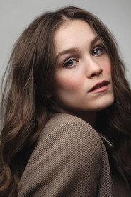Maggie Kuntz as Doreen in The Bell Jar 