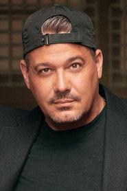 Rob Mariano as Rob Mariano in Tontine Massacre 2010