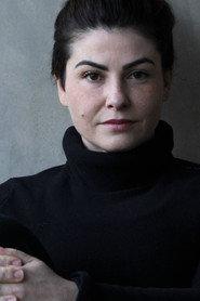 Grazi Corazza as Apresentadora in The Ridiculous 2024