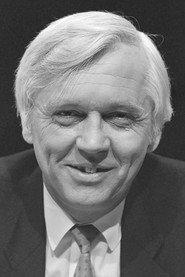 Ad Langebent as Self - Interviewer in Bezoek aan Drakensteyn 1980