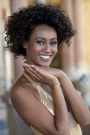 Tezeta Abraham as Naja in Un mondo in più 2022