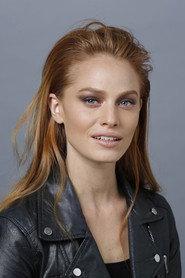 Yaara Benbenishty as Fannia in Exodus to Shanghai 2015