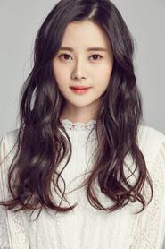 Sui Yumeng as Mu Mei in Survivor 2016