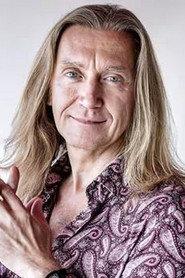 B-Joe Johansen as Shu-bi-dua 2.0 in Shu-Bi-Dua 2.0 - Koncert fra Tivoli 2025