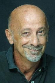 Paolo Perinelli as Guardiano del Teatro in Oltre il sipario