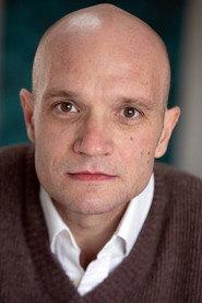 Laurent Ménoret as François in Dans leur peau 2007