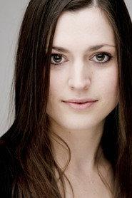 Sara Dylan as Lorrie in Gnaw 2008