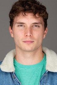 Stefano Meier as Gerard Tapia in Mistura 2025