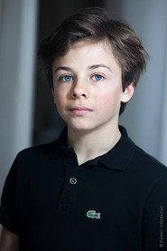 Gaspard Pasquet as Harceleur 1 in Cheveux 2024