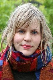 Miriam Prestøy Lie as Laura in Dunderland 2012