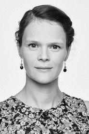 Eva Eensaar as Ida in Fire Lily 2018