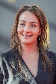 Marie Bloching as Rose in The Good Sister 2026