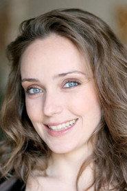 Rebecca Stella as Aurélie in Une Ferrari pour deux 2002