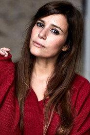 Ruth Armas as Mujer Cocina in 27 Minutes 2019