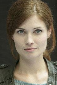 Siri Nase as Alexandra Lanier in Rewind: Die zweite Chance 2018