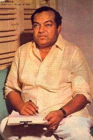 Kannadasan as Self in Apoorva Raagangal 1975