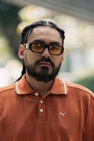 Salomón Ocón as Tio in Framed 2024