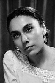 Rosaura Revueltas as Mamá Juanita in One Day of Life 1950