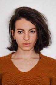 Anya Krawcheck as Leslie in Closed 2023