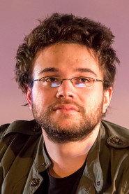 Antoine Daniel as Un animateur TV in The Nobodies 2015