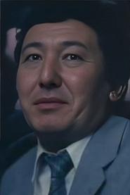 Khusan Musabayev as Kinomehanik in Ajoyib xayolparast 1978