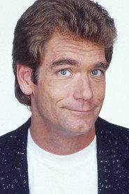 Huey Lewis as Helicopter Pilot in Sphere 1998