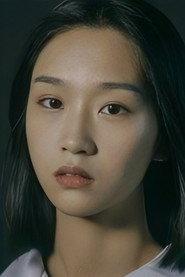 Xie Yandan as Luo Yiyi in Broken Youth 2019