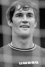 Raimond van der Gouw as Self (archive footage) in Manchester United Season Review 1996-1997 - Champions Again! 1997