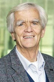 Hans-Christian Ströbele as Self in The Lawyers 2009