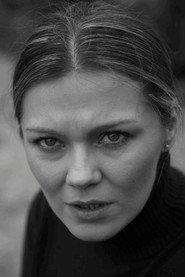 Gabriela Czyżewska-Detmer as Wiktor's Mother in 12 Points 2025