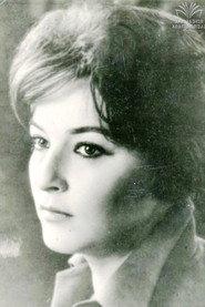 Megi Tsulukidze as teacher in Papa Gigia 1960