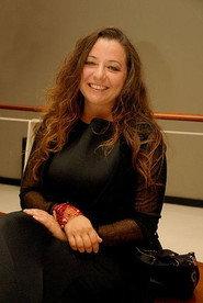 Övül Avkıran as Güzin in Pandora's Box 2008