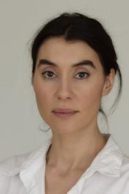 Meda Andreea Victor as Mara in Silent Wedding 2008
