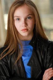 Quinn Aune as Sarah Reuter in The Curse of Robert the Doll 2022