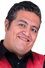César López "Le Chicharé" as Amigo ("El tianguero caliente") in El sexo me da risa 7 2017