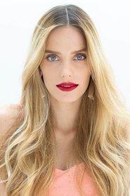 Rotem Sela as Sharonna in Ole LaRosh 2022
