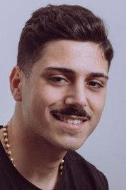 Pasquale Marotta as Agostino in Piranhas 2019