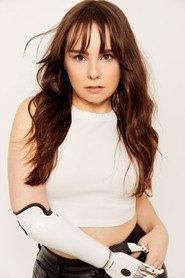 Kiersten Kelly as Michelle in Emergency Contact 2024