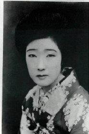 Haruko Sawamura as Yôko in Souls on the Road 1921
