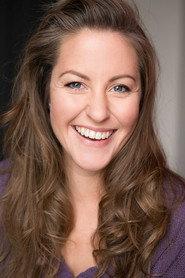 Joanie Poirier as Ghislaine in Un noeud dans le bois 