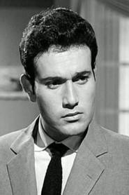 Mohamed Sultan as زميل عادل في العمل in Me, My Wife and My Lover 1969