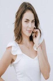 Alejandra Robles Gil as Natalia in La hora de Salvador Romero 2017