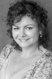 Anikó Varga as Jana in Love Me or Leave Me 2013