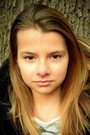 Elisabeth Bellé as Tammi in Spuk unterm Riesenrad 2024