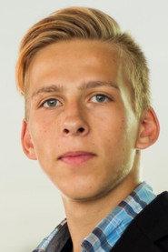 Mikkel Gram as Søren in Middagen 2001