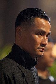 Yang Qiyu as Dou Zhe in Jurassic Revival 2022