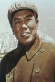 Ding Ni as Zhou Degui in Sentinel Under the Neon Lights 1964