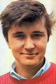 Bobby Solo as Bobby Solo in Viale della canzone 1965